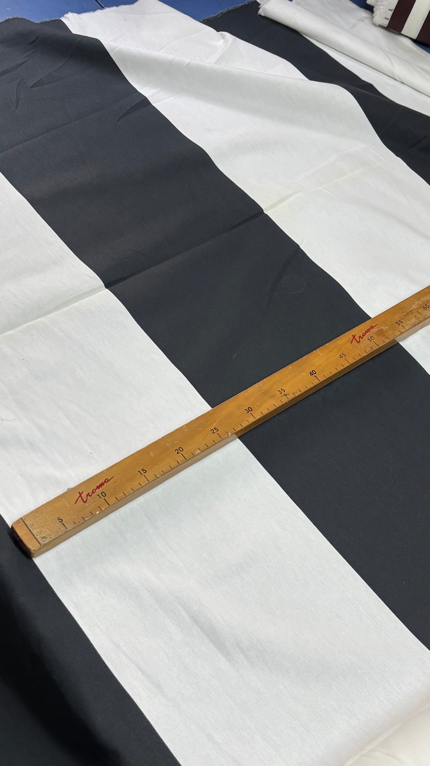 Tela Canvas Dark Blue Line