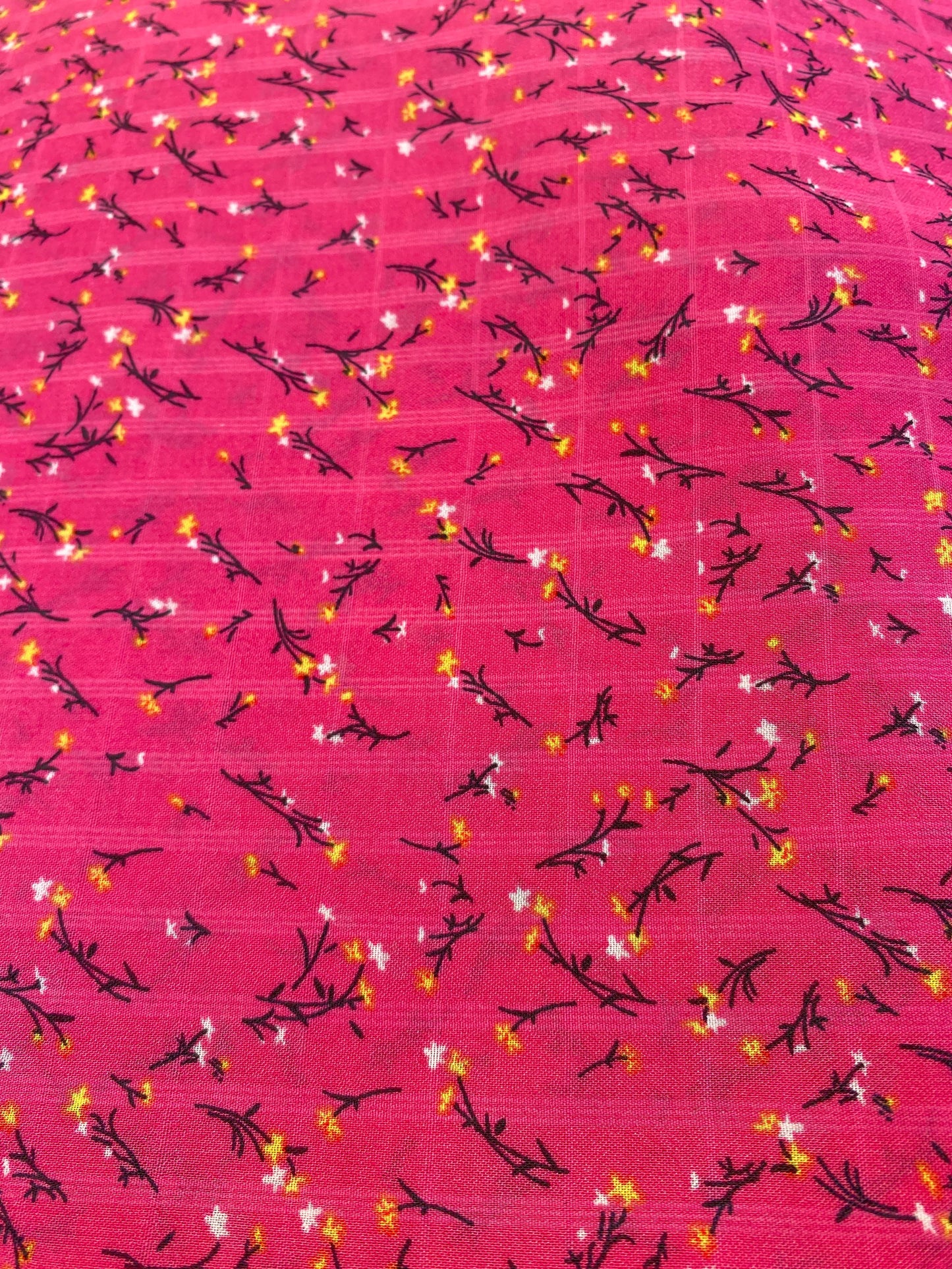 Gasa Chiffon Fucsia Floreado